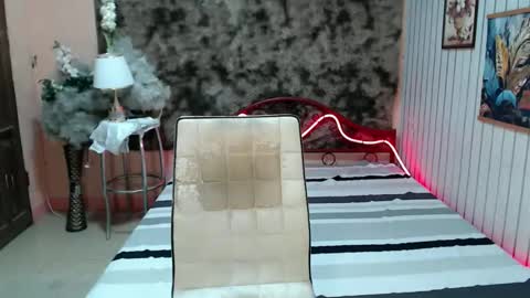 HI WE ARE NATHANIEL AND SEV online show from February 7, 2026, 4:33 pm