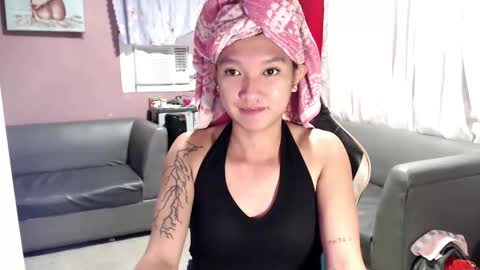 NEWRA  ALLISON online show from September 18, 2025, 2:13 am