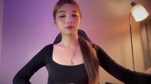 Ria online show from December 11, 2024, 11:21 pm