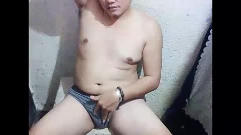 Snapshot of urasianguy90 chatting on February 24, 2026, 5:05 am carlo online show from February 24, 2026, 5:05 am