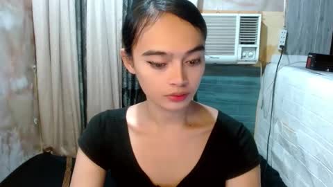 Rina online show from December 4, 2024, 6:17 pm