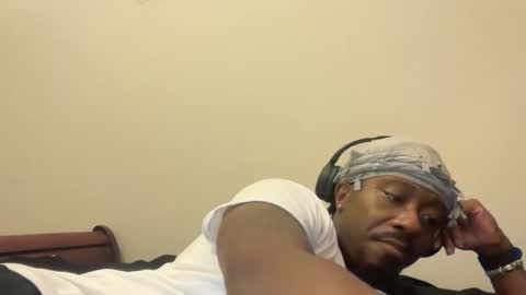 urbandick5 online show from November 25, 2025, 2:11 am