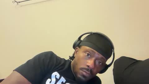 urbandick5 online show from December 15, 2025, 1:43 am