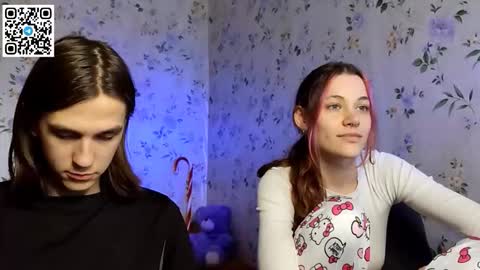 Lisa and Vlad online show from December 18, 2025, 9:54 pm