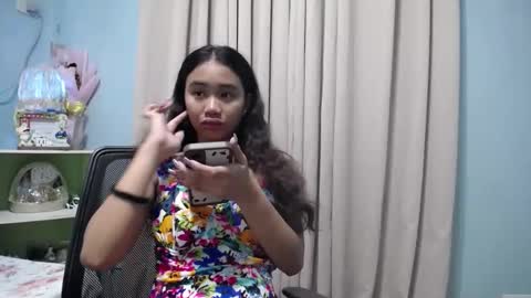 Urbbgurl lynxx  online show from September 11, 2025, 4:12 am