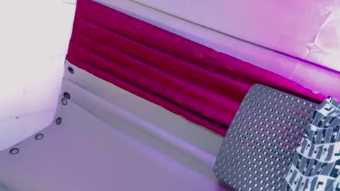 Haley Mhate online show from September 24, 2025, 7:06 pm