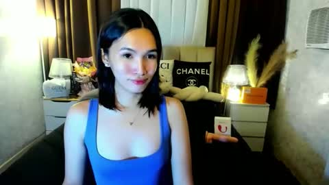 urblossom_princess online show from November 2, 2025, 5:37 pm