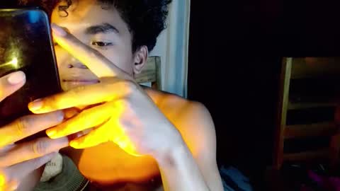 Snapshot of urboyvenz chatting on February 27, 2026, 5:46 pm urboyvenz online show from February 27, 2026, 5:46 pm