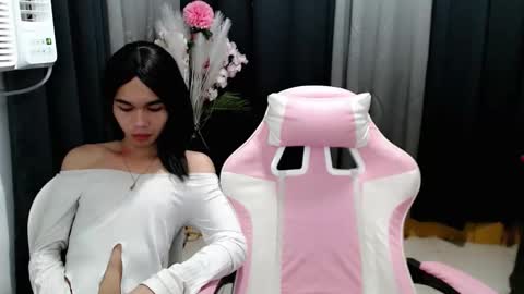 Snapshot of urcumcandymuse_ chatting on May 1, 2026, 8:41 am CALL ME TINE online show from May 1, 2026, 8:41 am