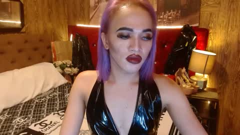 KENDALL online show from December 27, 2024, 10:59 pm