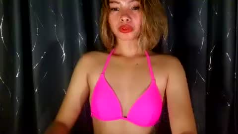 urcutiepiegirl online show from May 10, 2026, 4:23 pm