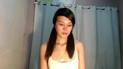 Snapshot of urdreamgirl_stephanie chatting on June 9, 2026, 12:28 pm stephanie online show from June 9, 2026, 12:28 pm