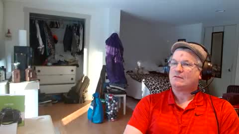 Snapshot of urfavteach50 chatting on January 15, 2025, 8:05 pm Gregor online show from January 15, 2025, 8:05 pm