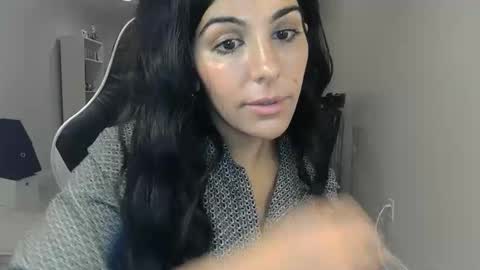 Snapshot of urgoddessmarla chatting on September 15, 2025, 1:05 am Goddess Marla online show from September 15, 2025, 1:05 am