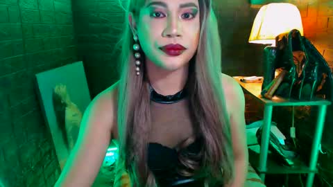 queen norelle online show from February 7, 2025, 10:41 pm