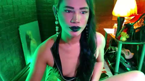 queen norelle online show from June 6, 2026, 7:29 pm