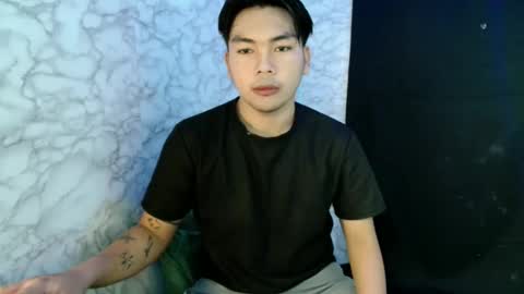 Snapshot of urhot_kharlxoxo chatting on June 2, 2026, 11:23 am john carlo online show from June 2, 2026, 11:23 am