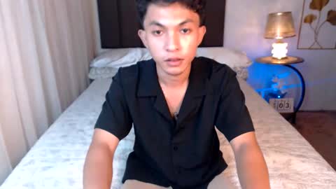 urhotasian_johnfikexx online show from June 3, 2026, 7:00 am
