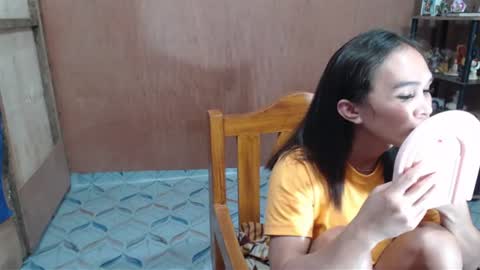 Snapshot of urhotgian chatting on June 9, 2026, 7:25 pm urhotgian online show from June 9, 2026, 7:25 pm