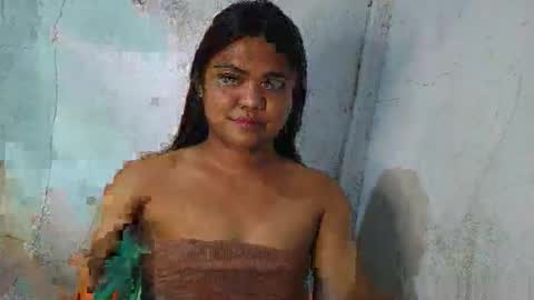 urhottie_bella online show from February 13, 2026, 11:06 am