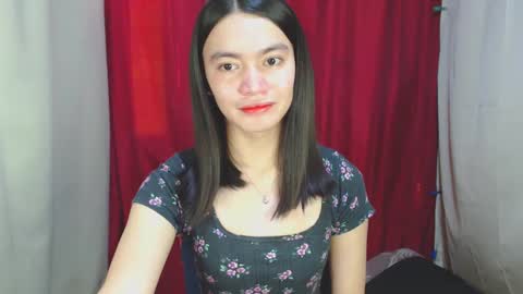 Snapshot of urhottiest_katey chatting on December 6, 2024, 5:31 am Katey online show from December 6, 2024, 5:31 am