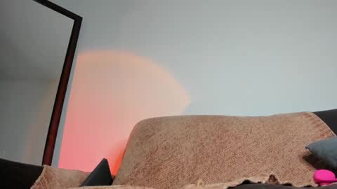 urimare_south online show from September 24, 2025, 2:20 pm