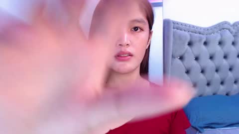 Amira online show from December 6, 2024, 1:18 am