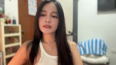 Amira online show from March 27, 2026, 1:33 am