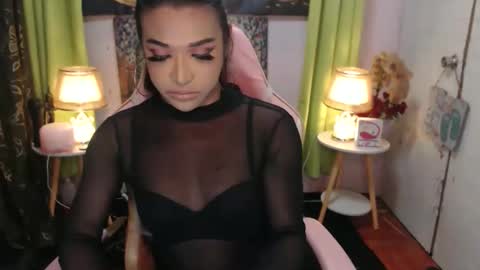 Queen Nicole online show from February 17, 2025, 9:03 am