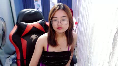 urlovelychinita online show from January 17, 2025, 10:56 pm