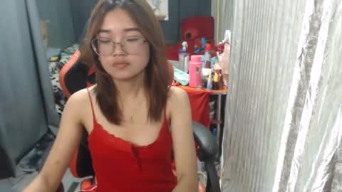 urlovelychinita online show from January 30, 2025, 11:44 am