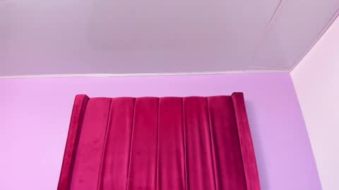 Love online show from April 11, 2026, 10:25 pm