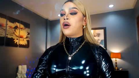 UrMajestyTyra online show from March 6, 2025, 3:46 am