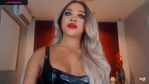 Snapshot of urmajestytyra chatting on June 8, 2026, 4:07 pm UrMajestyTyra online show from June 8, 2026, 4:07 pm