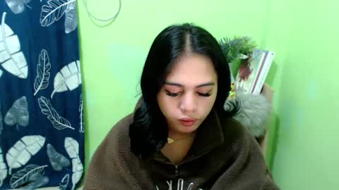 urmystical_sofie online show from November 20, 2025, 11:59 pm