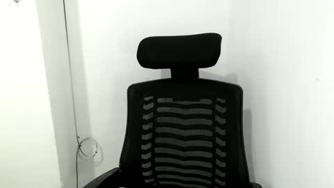 urmystical_sofie online show from March 25, 2026, 11:38 am