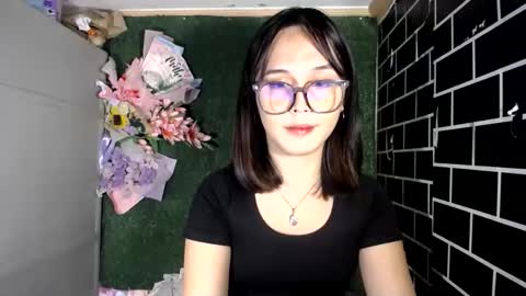 Pia online show from October 6, 2025, 11:46 pm