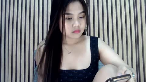 urpinaycutie online show from February 17, 2025, 12:38 pm