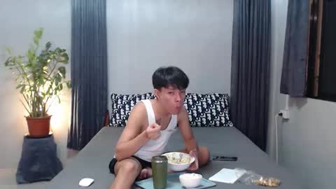 Mel online show from December 21, 2025, 9:49 am