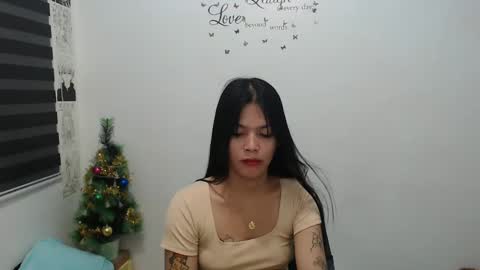 Snapshot of urpreciouspinayxxx chatting on December 12, 2024, 2:00 pm hi im kim online show from December 12, 2024, 2:00 pm