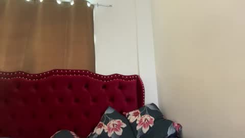 Snapshot of urprettyjaninexxx chatting on September 16, 2025, 5:41 am Janine online show from September 16, 2025, 5:41 am