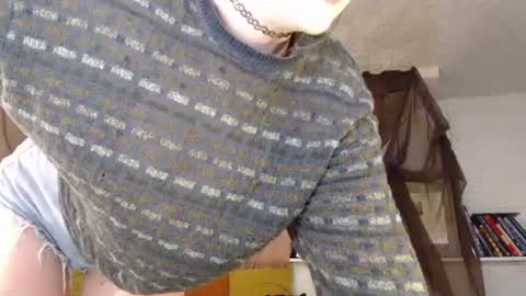 Snapshot of ursecretaddiction chatting on March 5, 2026, 4:36 pm Maxi Mills . My Orgasm is in your hands Private is Open online show from March 5, 2026, 4:36 pm