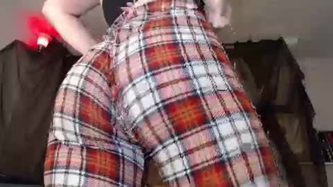 Snapshot of ursecretaddiction chatting on March 12, 2026, 2:56 pm Maxi Mills . My Orgasm is in your hands Private is Open online show from March 12, 2026, 2:56 pm