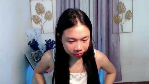 JUST CALL ME LLANA online show from December 19, 2025, 4:19 am