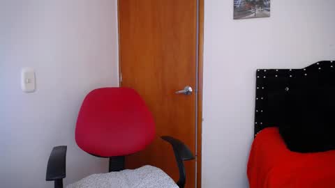 Eveling Blanco  online show from February 20, 2025, 4:14 pm