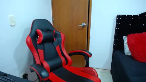 Eveling Blanco  online show from September 26, 2025, 12:03 am