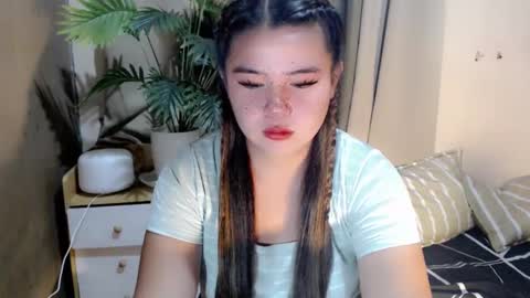          online show from March 8, 2025, 12:20 pm