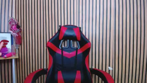 yanie online show from January 20, 2025, 3:18 pm