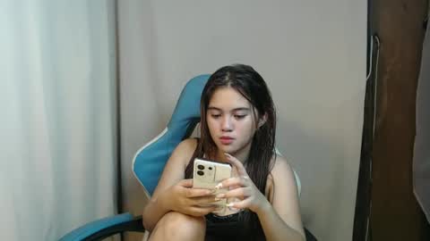 ursweetcarina69 online show from February 17, 2026, 10:12 am