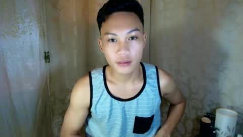 Snapshot of ursweetfucker_kimeya69 chatting on February 4, 2026, 2:39 am ursweetfucker_kimeya69 online show from February 4, 2026, 2:39 am